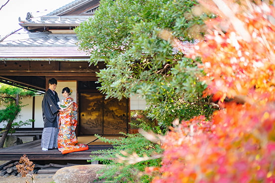 紅葉新緑が美しい有形文化財建築での前撮り-01