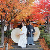 紅葉新緑が美しい有形文化財建築の和装前撮りフォト-01