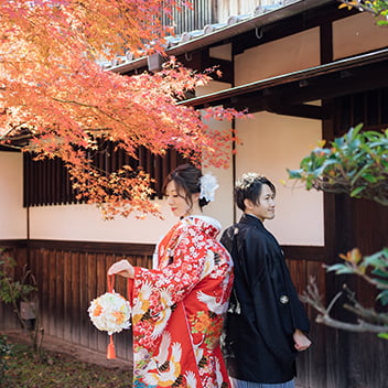 紅葉新緑が美しい有形文化財建築での和装前撮り-02