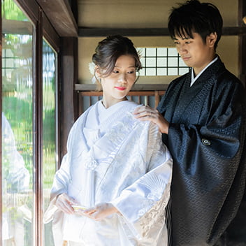 紅葉新緑が美しい有形文化財建築での和装前撮り-09