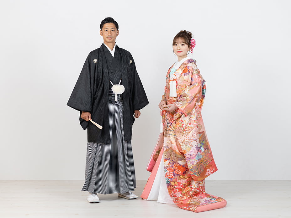 白背景でフォトスタジオ前撮り