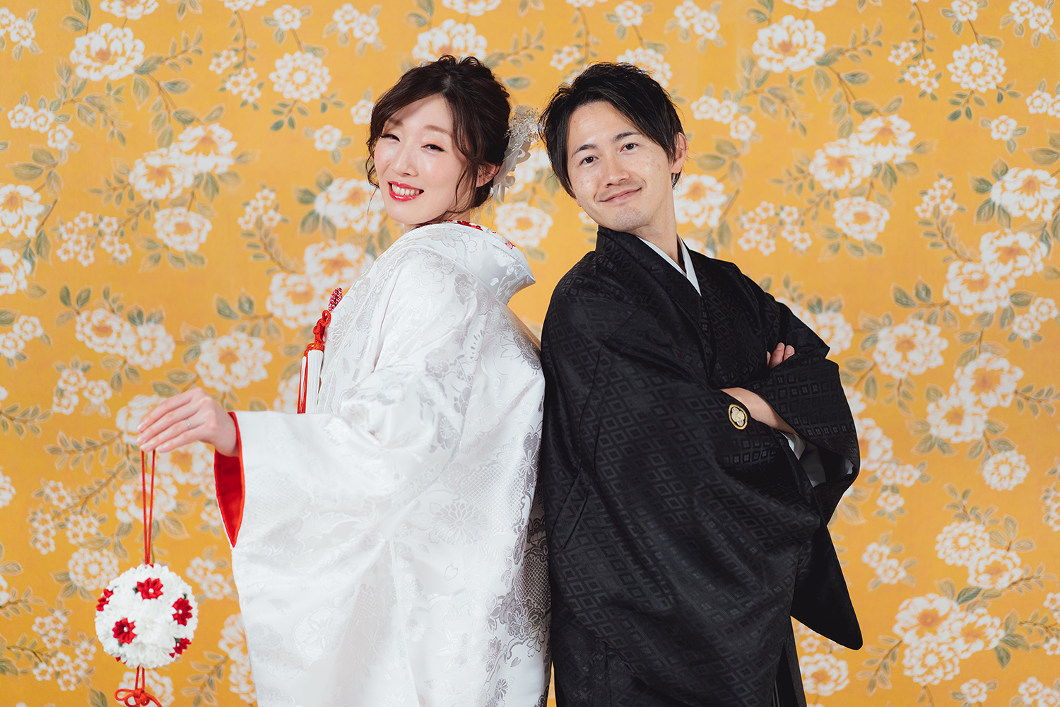花柄背景で大阪スタジオ和装前撮り