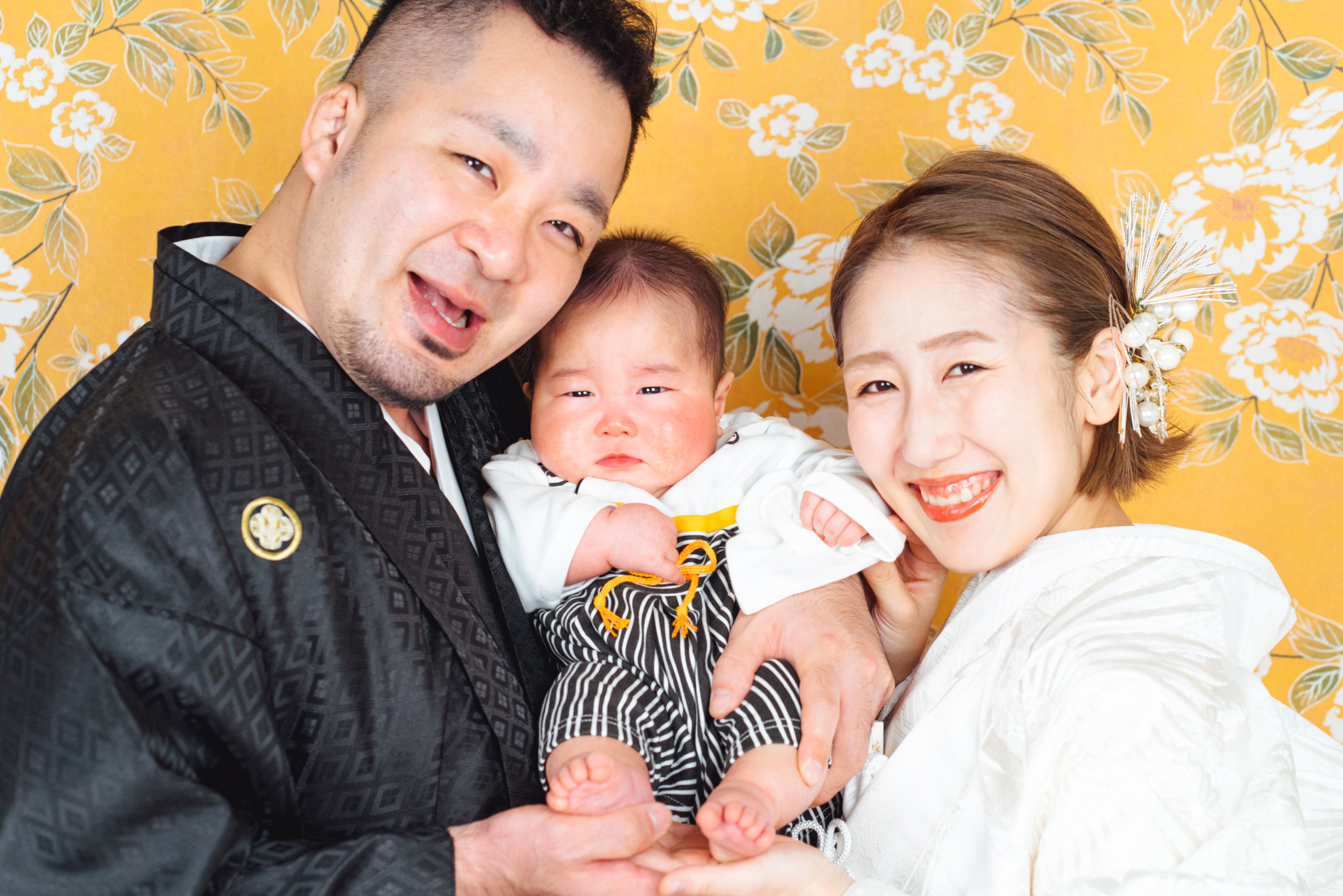 赤ちゃんと一緒に撮影できる大阪前撮りスタジオ
