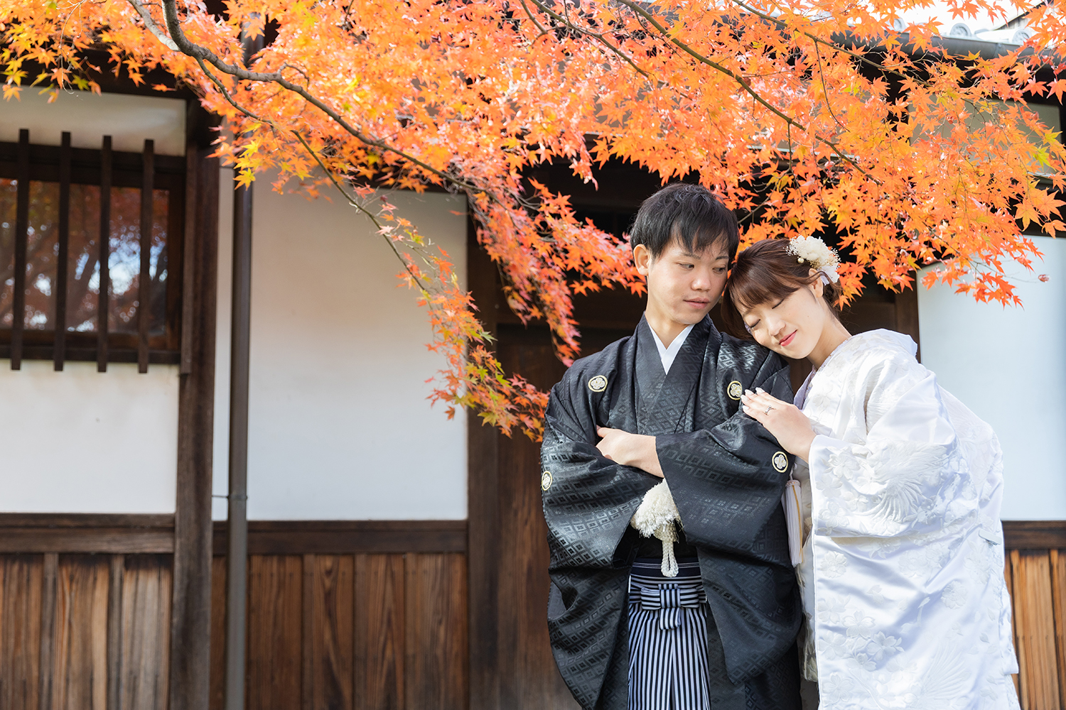 紅葉の美しい有形文化財での和装前撮り